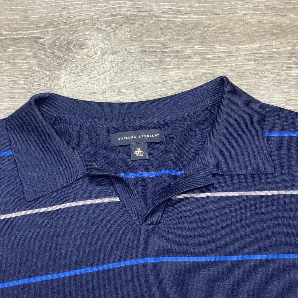 Banana Republic Polo Mens XL Navy Blue Silk Cotton Striped Knit‎ V-Neck Casual